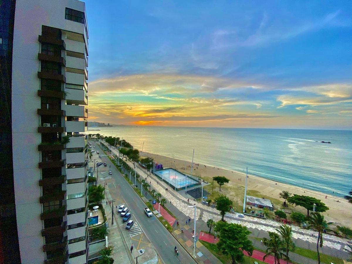Na Beira Mar De Fortaleza (Ceara)